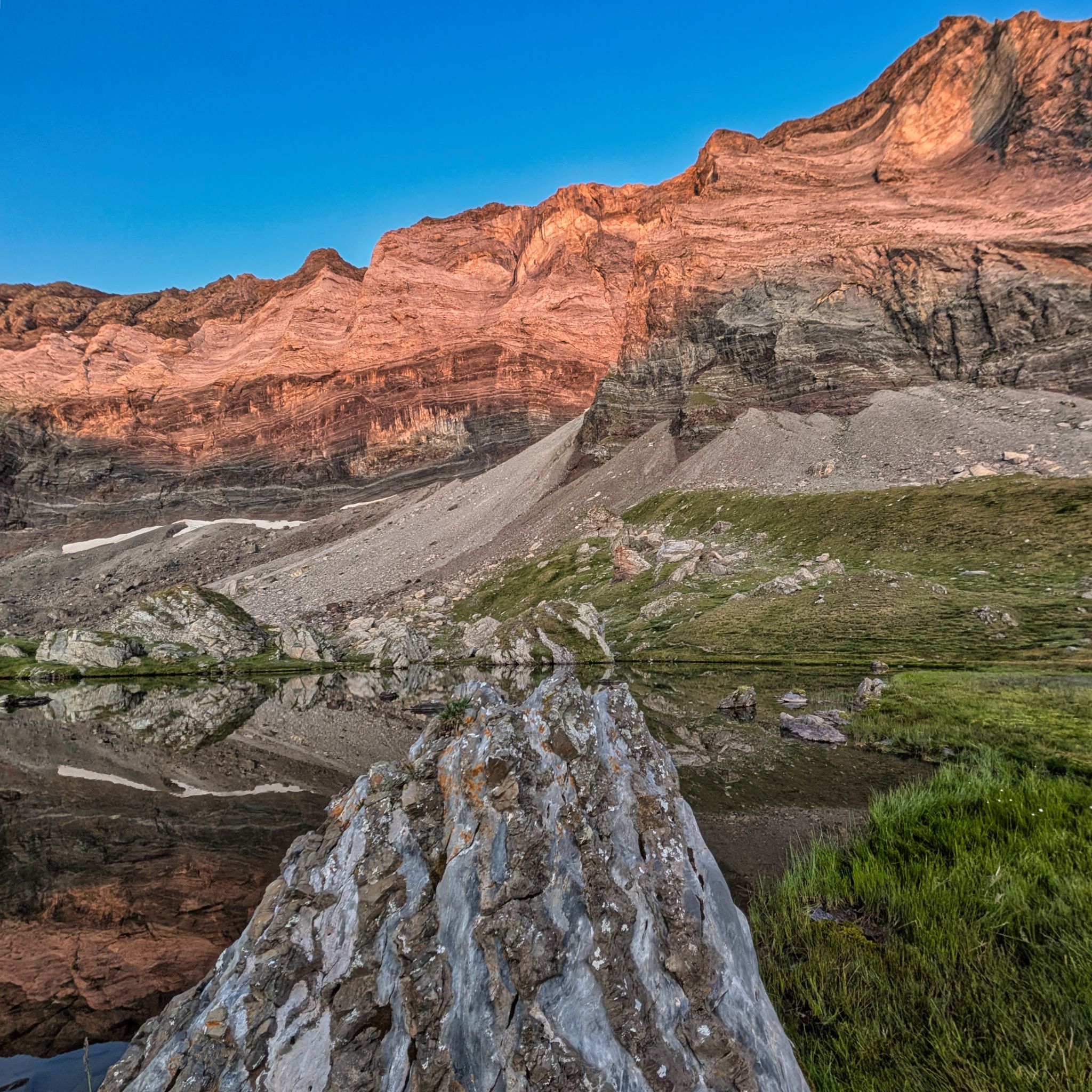 PXL 20250803 045538754