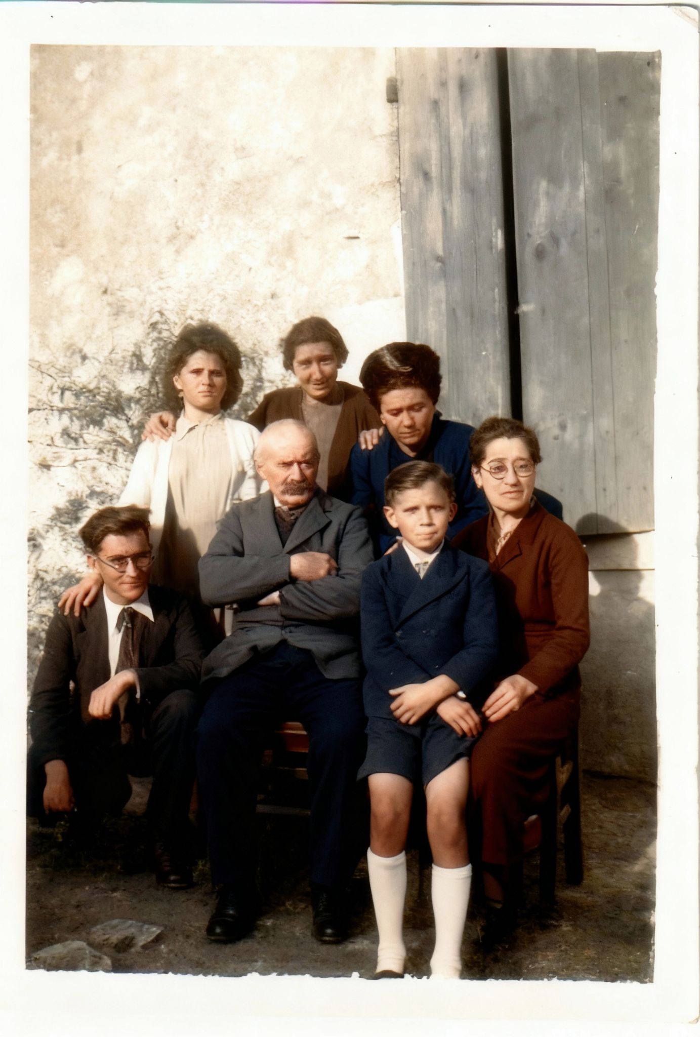 Famille serres guy 1 Restored