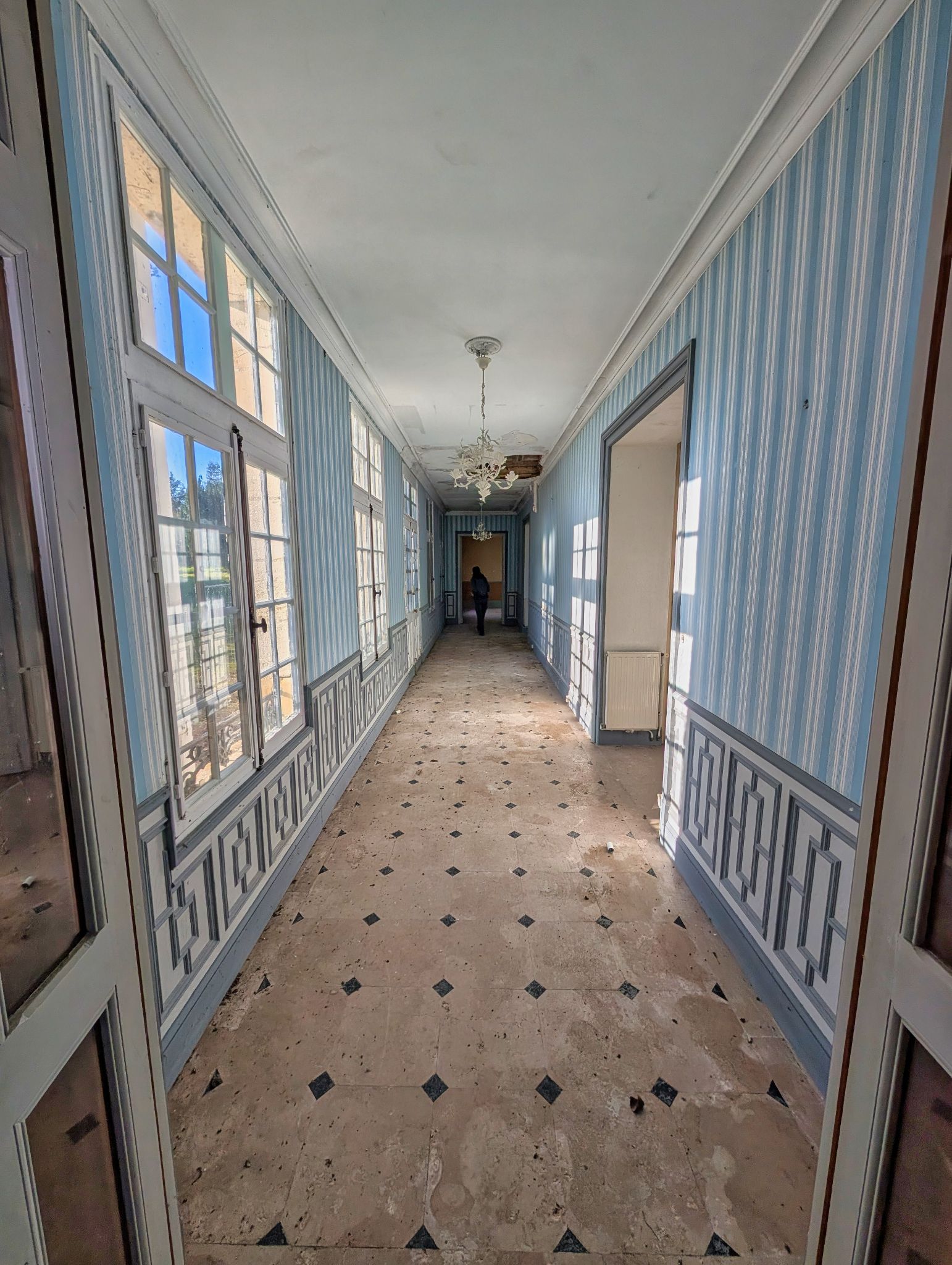 PXL 20251228 125710687