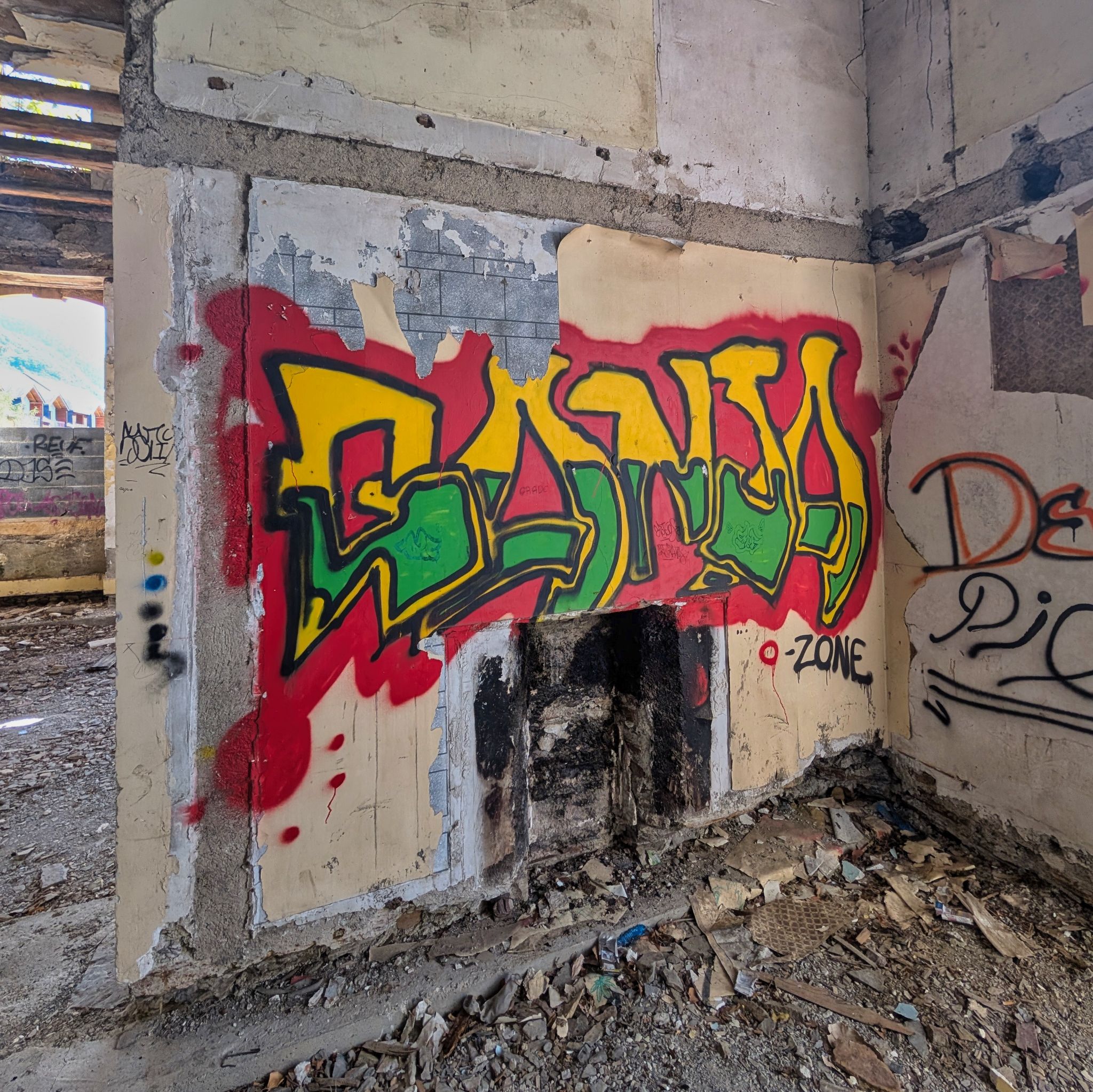 PXL 20250830 132400285