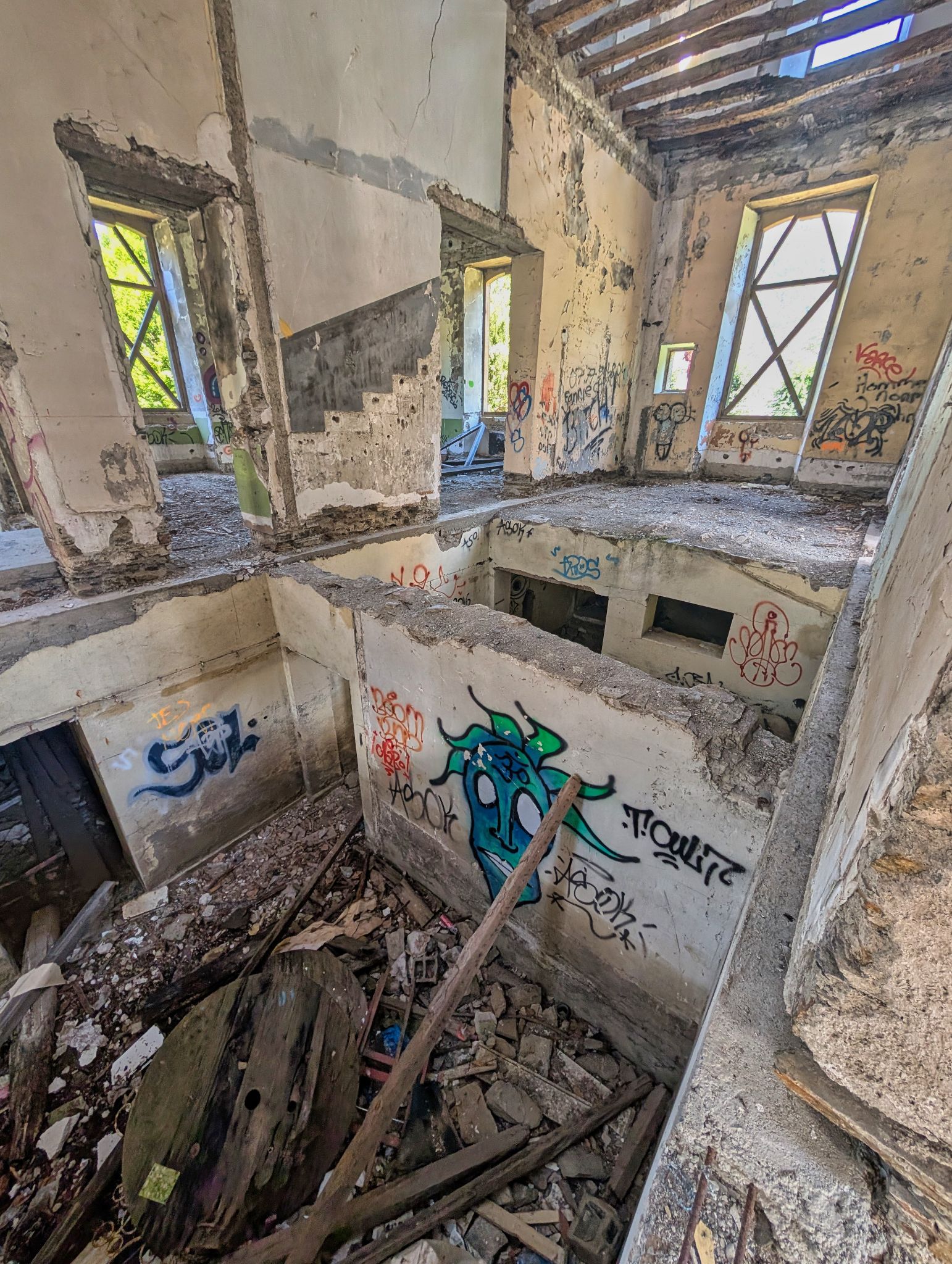 PXL 20250830 132455932