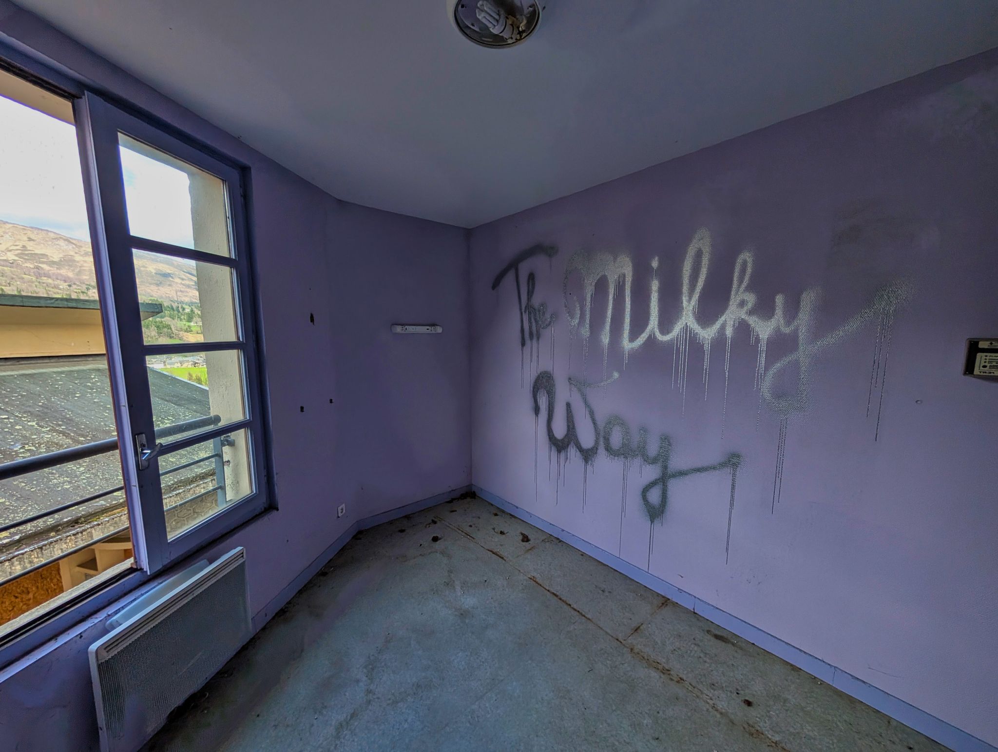 PXL 20250406 132951741