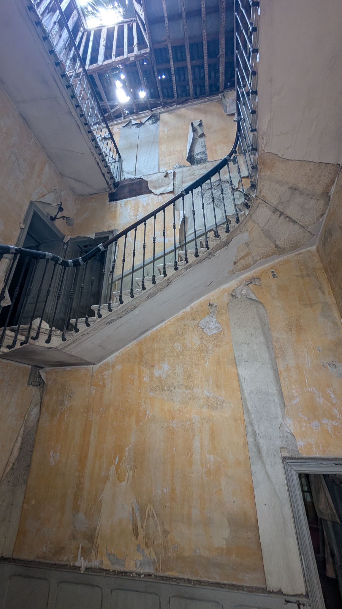 PXL 20260427 124118230